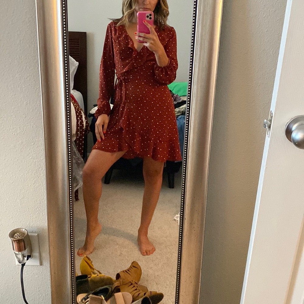 Like new. Dress with polka dots.